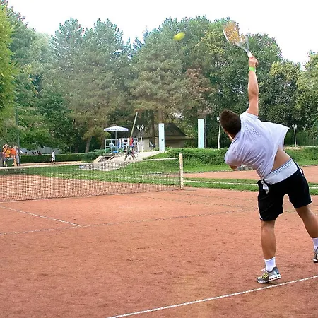 Tisza Garden Park
